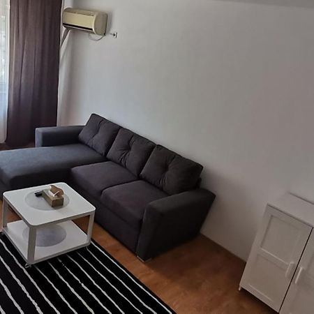 Apartamento Dana Piteşti Exterior foto