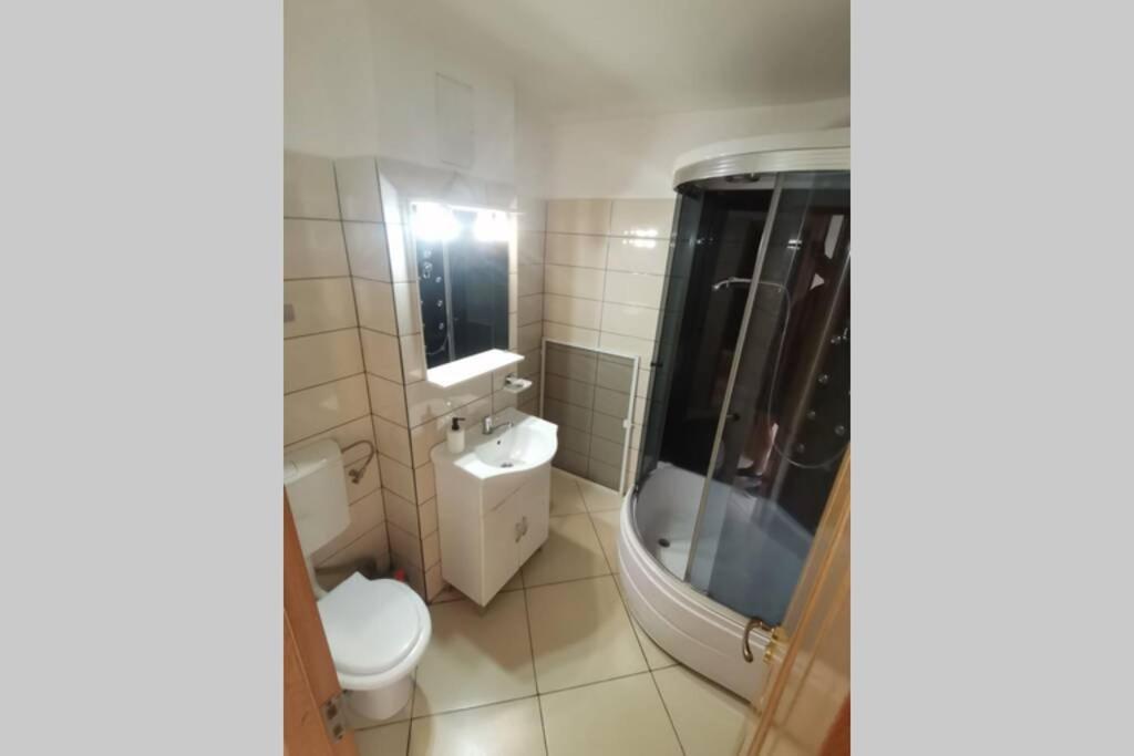 Apartamento Dana Piteşti Exterior foto
